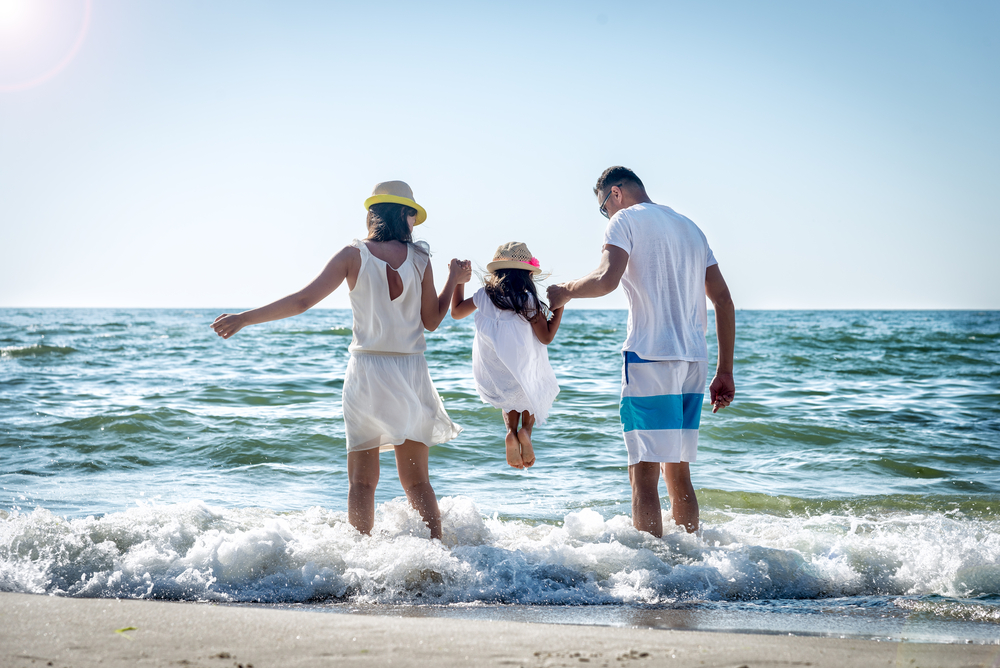 familie am strand