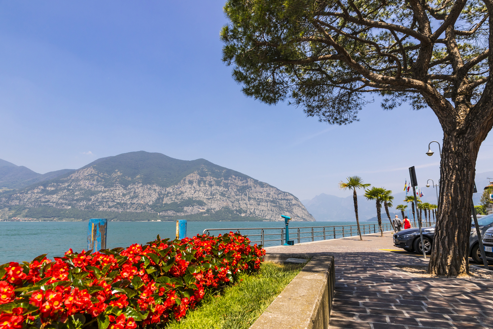 promenade in iseo
